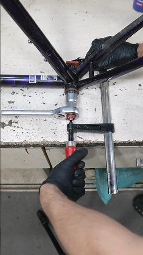 Genius Hack to Remove a Stuck Bottom Bracket