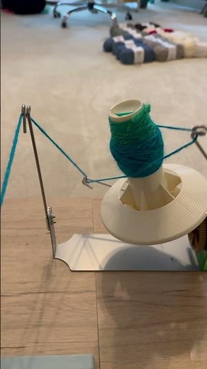 Caking Big Twist Rave yarn #bigtwistyarn #bigtwistrave #raveyarn #bigtwist #cakingyarn