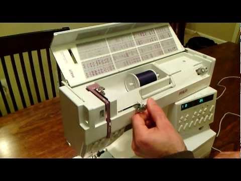Pfaff Creative 1473 CD sewing machine in action