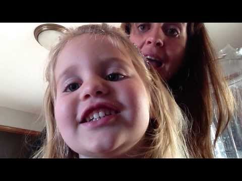 HEALTHY STRAWBERRY BANANA ICE CREAM IN THE VITAMIX