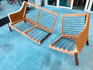 【ソファDIYカスタム】ボロいビンテージ北欧ソファをDIYリメイクする！~解体編~