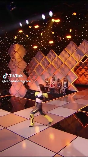 BUT STILL SHE RISES! 🙏 #CanadasDragRace Where to watch: 🇨🇦: @cravecanada 🌎: @WOW Presents Plus #dragrace #reality