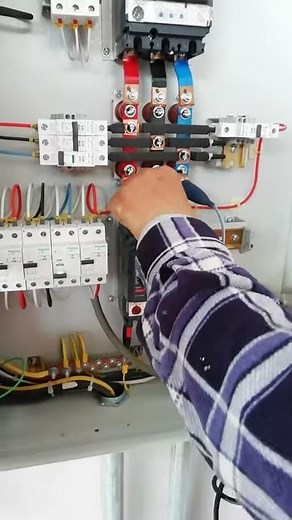 Prueba 01 de SECUENCIA DE FASES DE SISTEMA ELÉCTRICO TRIFÁSICO - Fasímetro Kyoritsu 8031