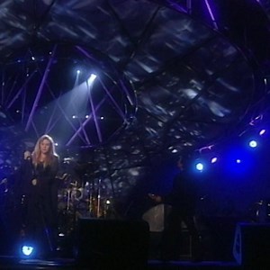 "You'll never get away from the sound of the woman that loves you" 👀 Check out the ⭐iconic⭐ video of Fleetwood Mac performing #SilverSprings | Warner Music Canada