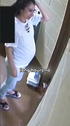 Woman Delivers Baby Alone Inside Jail Cell 🥺