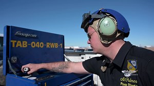 Good Afternoon #BlueAngels fans! Our first show of the 2022 season is in the books! We had the pleasure of kicking off our 76th show season at our winter training home in Naval Air Facility El Centro. Thank you to everyone who came out and enjoyed the show! #usnavy #usmc #airshow #aviation | U.S. Navy Blue Angels