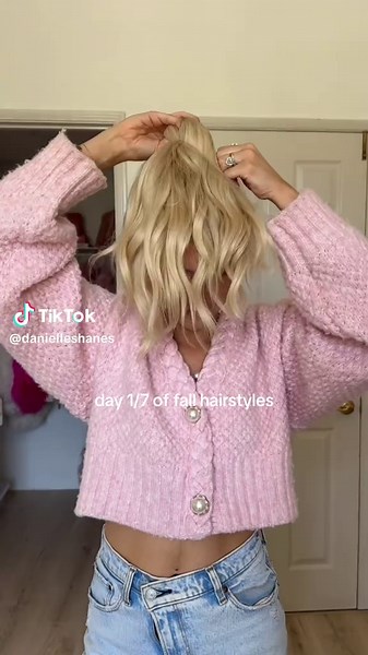 Day 1/7: The Perfect Massive Messy Bun Tutorial