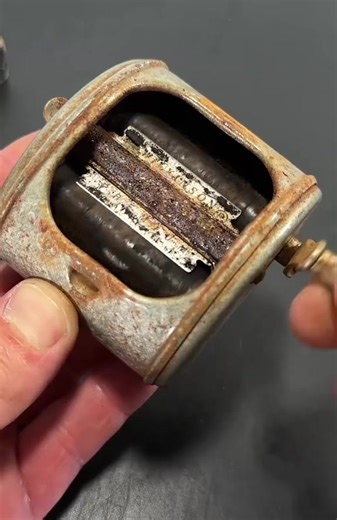 Restoration of an old iron blade. Bringing it back to life. #foryou #foryoupage #viral #restoration #restorationvideos