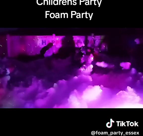 Childrens party foam party