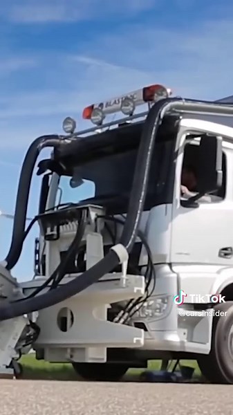 Airport Runway Cleaning: Removing Rubber Buildup for Safer Landings