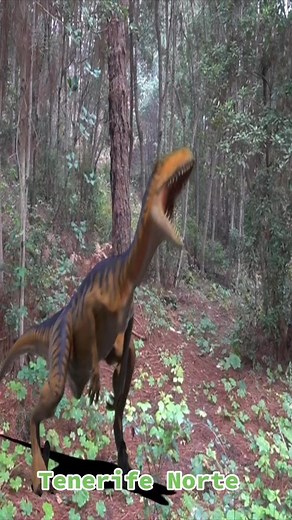 Un Dinosaurio en Tenerife #dinosaurio #tenerife #familytube #bosquetropical