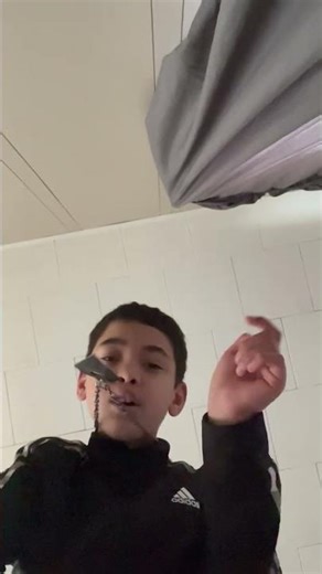 ￼ tutorial of hand whistle