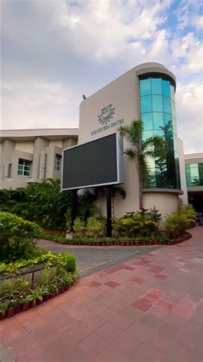 KIIT University's Campus Tour 2023 || Beautiful KIIT college campus visit || #kiitadmission #kiitian