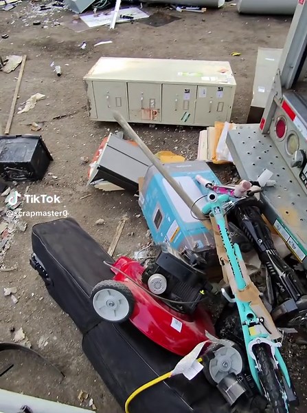 #26footboxtruck #scraphaul #scrapmetal #scrapmetalrecycling #fleamarkethaul #repurpose #thescrapmaster