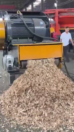 Root Crusher for Stump and Tree Base Recycling #recyclingsolutions #WoodProcessingTechnology