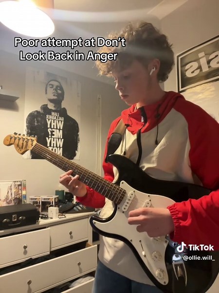 Shite ik #oasis #guitar #dontlookbackinanger #fyp