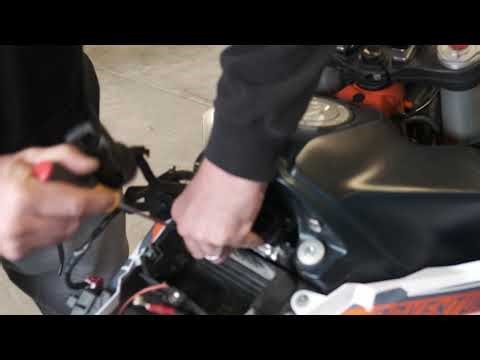 How to remove the ECU from an 890 adventure