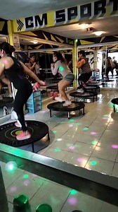 Las excusas son para quienes no se esforzan lo suficiente 💥 Los sábados son exclusivos de JUMPING ✨ 7:30-8:30-9:30 am Reserva tu lugar ⭐⭐⭐⭐⭐ | Cm-Sport