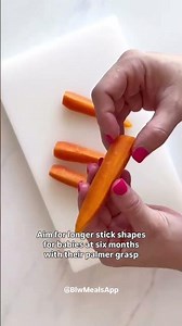 How to offer carrots to babies - BLW Baby-Led Weaning 6 months +