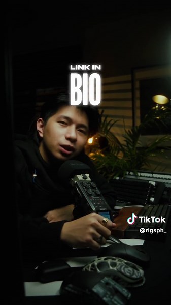 Building a Colorful Quad-Monitor Setup for Ultimate Productivity