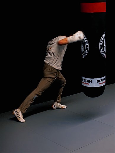 Mastering Boxing Techniques: Head Movement and Footwork