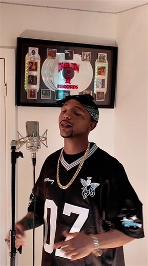 When I wake up in the morning | wake up in the morning