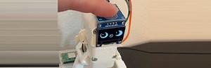 A pet robot who gets sleepy when petted #MicroPython @sozoraemon