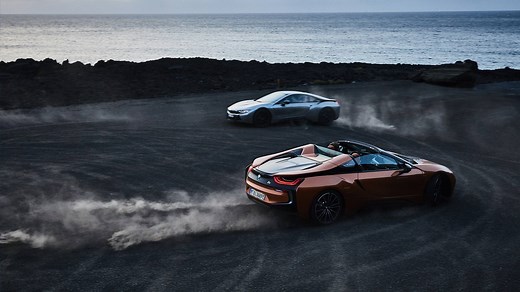 【動画】BMW i8 0-100km/h加速・最高速チャレンジしてみた動画【PHEV】