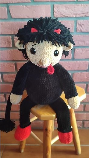 čertík KLEOFÁŠ #hackovani #crochet #plysak #cert #certik #diydecor #WinterDecor #vánoce #handmade