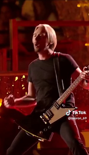 Nickelback - Burn It to the Ground Live #nickelback #burnittotheground | Nickelback