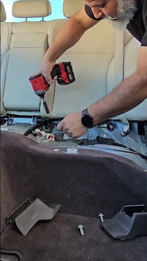 How to Remove a Lexus Rear Seat