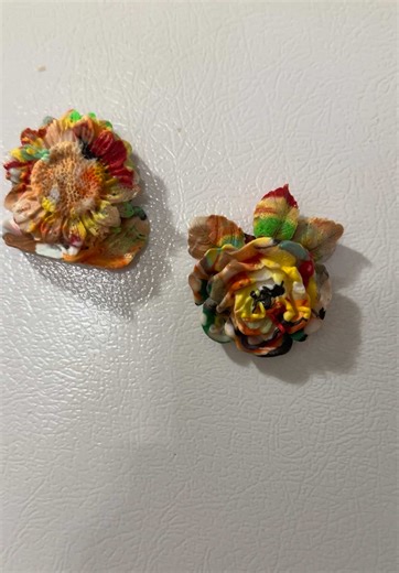 Recycled Flower Magnets from 3D Printing Scrap