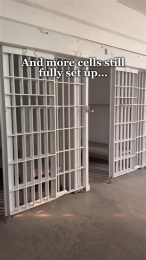 Exploring an abandoned jail with a history of bad inmate abuse and terrible living conditions… | TP Urbex | Facebook