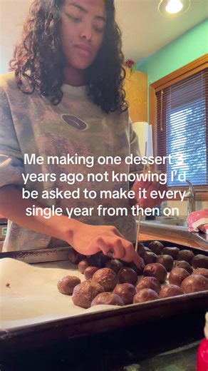 Messy Cake Pops: A Thanksgiving Dessert Journey