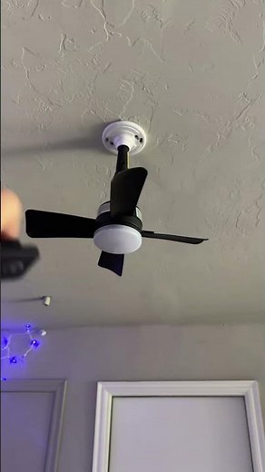 Bell+Howell Socket Fan Light with Remote #ceilingfanlight #socketfan