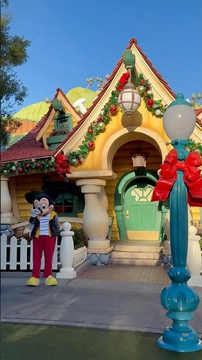 Let’s go to the House of Mouse! 🐭 #mickeymouse #disneyland