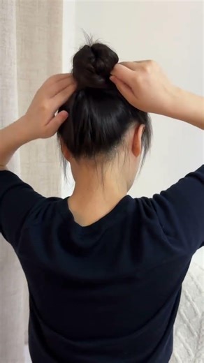 Easy Messy Ponytail Hairstyle for Everyday Look 💁‍♀️ #Hairstyle #MessyPonytail #EasyHairstyle #Hair