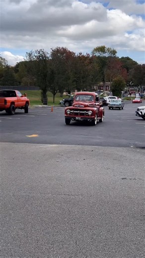 SRT LIVE on Instagram: "Classic Trucks, a Legacy on Four Wheels #classiccars #classictrucks #vintagecars"