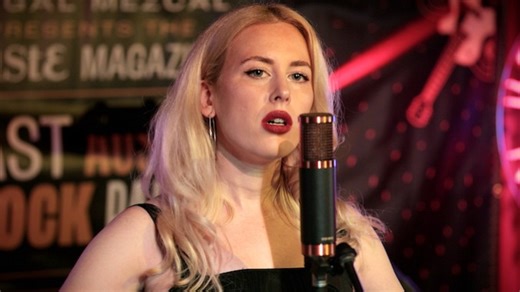 Holly Macve – Full Session