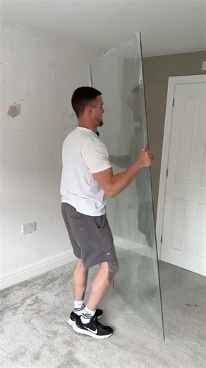 410K views · 402 reactions | How To Get Rid Of A Shower Screen Would you try this method? #how #howto #homeimprovement #tips #hacks #bathroom #shower #reels #asmr #asmrsounds | Jackthetileruk | Facebook