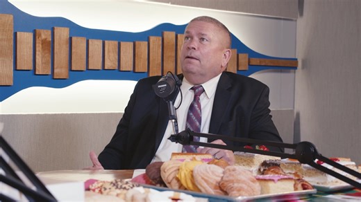 In this edition of the Mayor's Podcast Show, Mayor Lowery is joined by Karina Dufour to discuss what's going on with the aquatic centers around the city, the upcoming outdoor pool season, and jobs available in the aquatics department. | City of Florissant