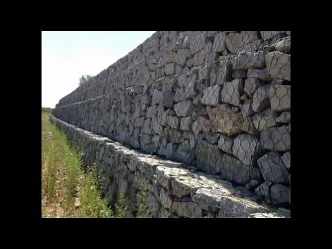 Gabion wire mesh wall ,Basket retaining wall,rock stone Gabion walls,River bank gabion mesh Galfan