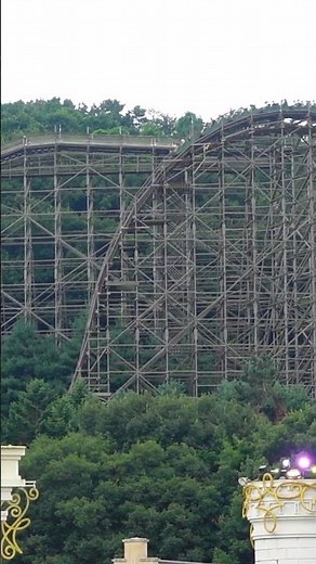 Best Drop on a Wood Coaster | T Express at Everland