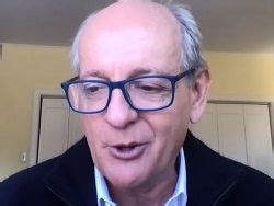 Stuart Russell: Social Media Algorithms Are Manipulating Human Behavior And Are Completely Unregulated