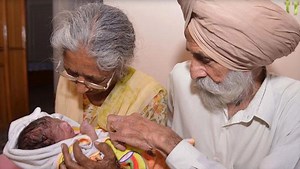 70-year-old woman in India has baby