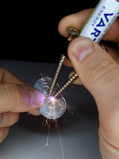 Homemade Spot Welding Using a Simple Screw