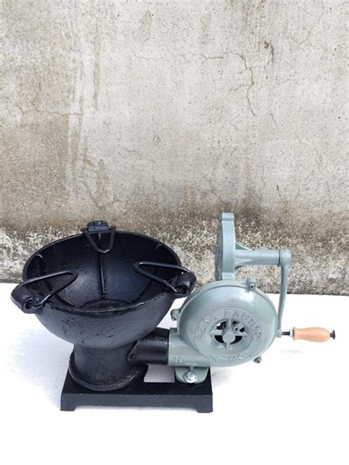Blacksmith Cast Iron Forge Furnace – Traditional Coal Blower With Hand Crank System - Etsy UK