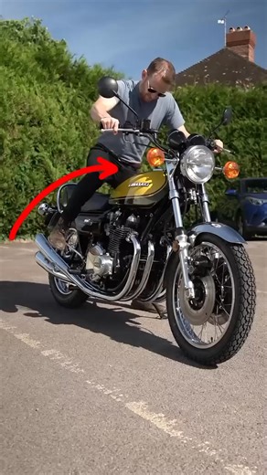 Kawasaki Z1 History The Bike That Humbled Honda’s CB750 🏍️🏍️ #bikerslife #super #bikes | Auto illusion
