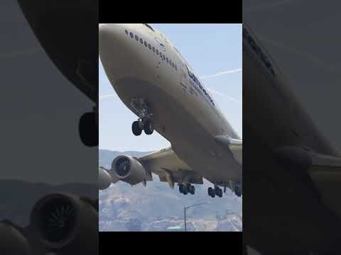 Boeing 747 very Low Pass On the Bridge very Dangerous Scene...