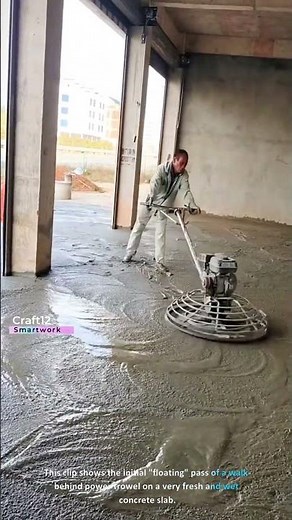 Smoothing Very Wet Concrete Slab with a Floater 👷‍♂️💨